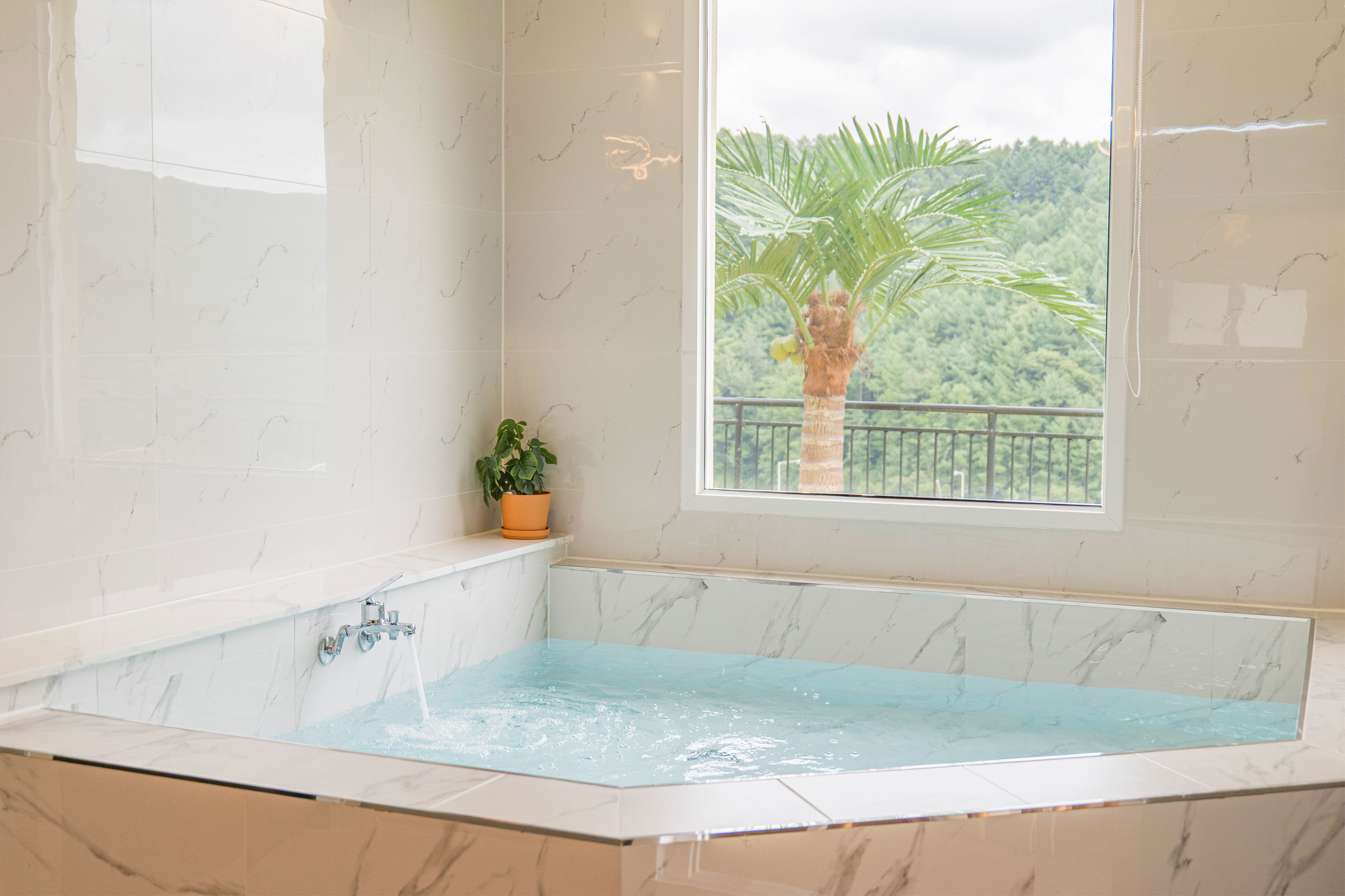 jacuzzi 소개 사진